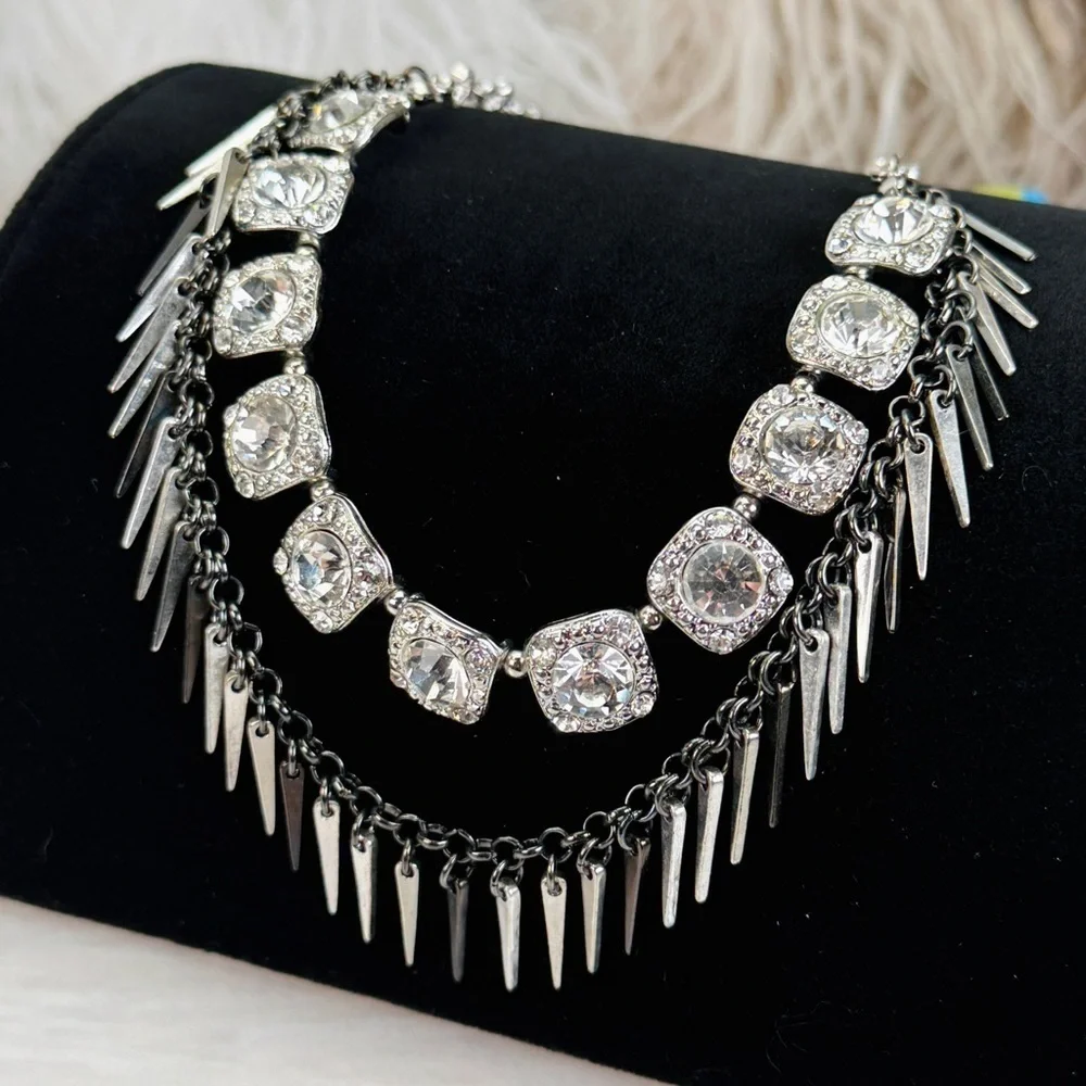 Interesting Silvertone bling costume statement necklace